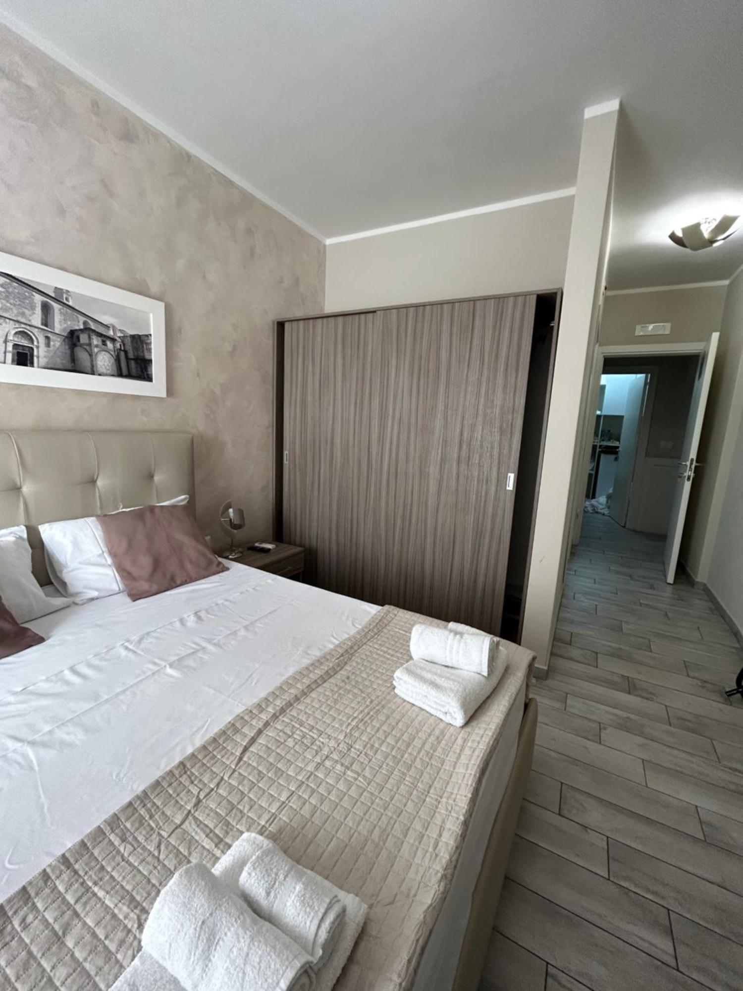 B&B Napoli Centrale N 74 ภายนอก รูปภาพ