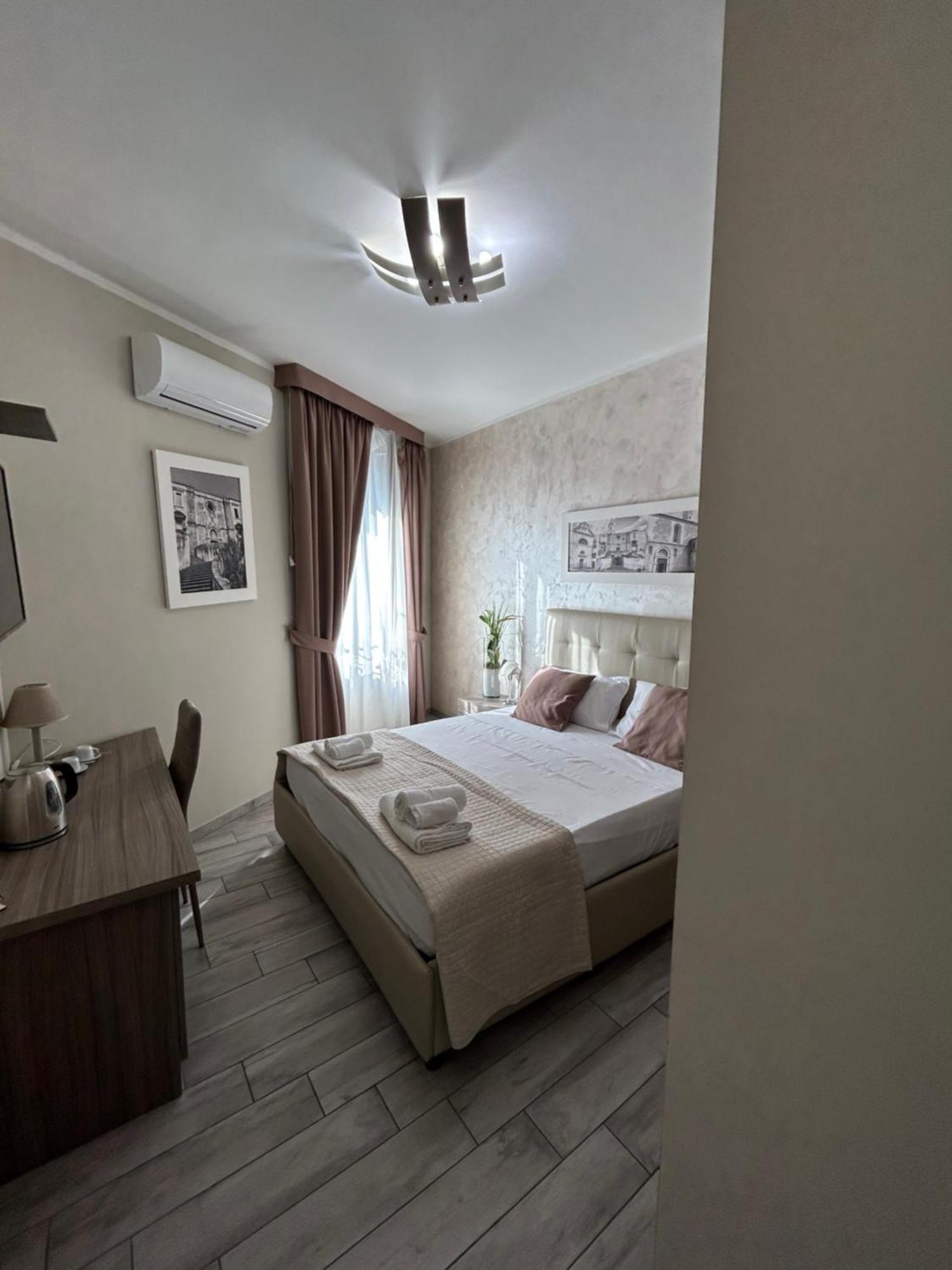 B&B Napoli Centrale N 74 ภายนอก รูปภาพ