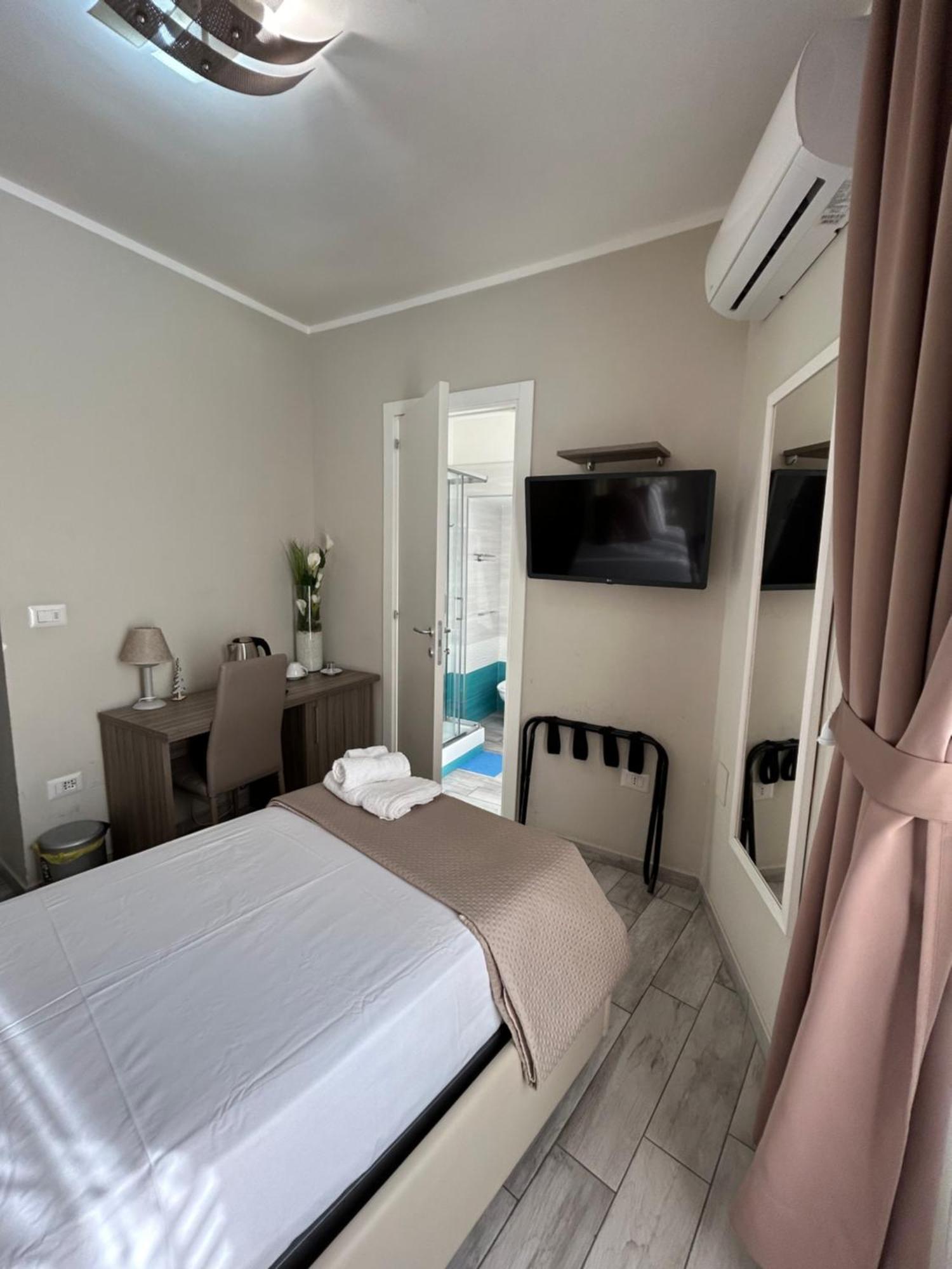 B&B Napoli Centrale N 74 ภายนอก รูปภาพ