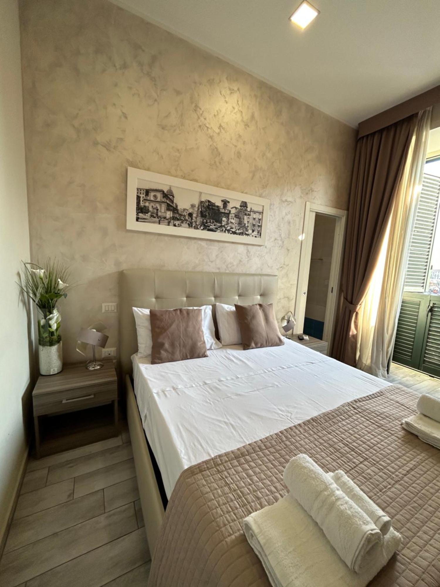 B&B Napoli Centrale N 74 ภายนอก รูปภาพ