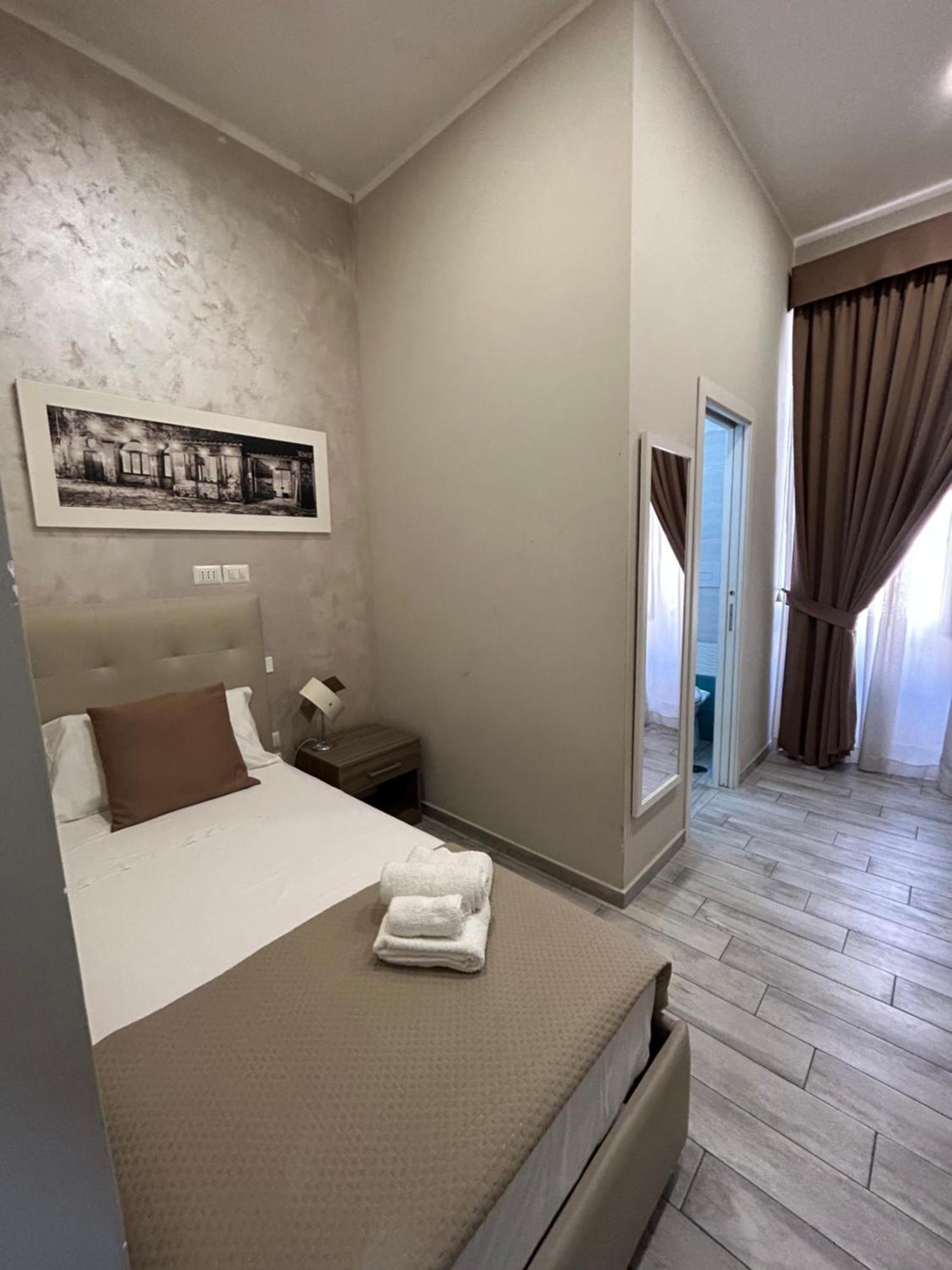 B&B Napoli Centrale N 74 ภายนอก รูปภาพ